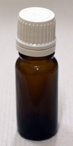 Patikai barna üveg 10ml-es cseppentős kupakkal (fehér) (1tálca 198db)