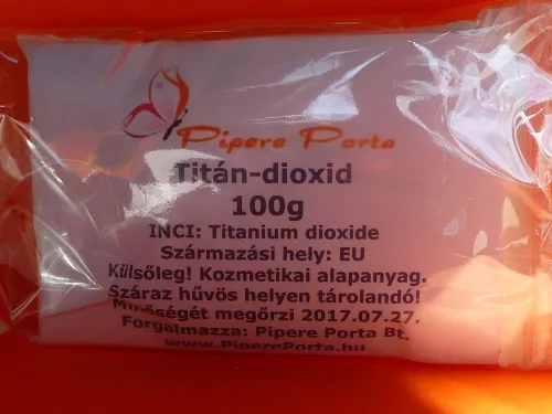 Titán-dioxid TiO2  100g